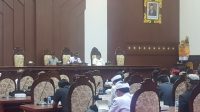 SIDANG paripurna pengumuman pimpinan DPRD Gianyar masa bakti 2024-2029, Kamis (5/9/2024) di ruang sidang DPRD Gianyar. Foto: adi SIDANG paripurna pengumuman pimpinan DPRD Gianyar masa bakti 2024-2029, Kamis (5/9/2024) di ruang sidang DPRD Gianyar. Foto: adi