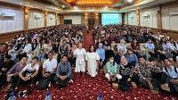 SEBANYAK 310 mahasiswa Prodi Agribisnis Fakultas Pertanian Unud, mengikuti kuliah tamu dengan tema “Tourism Marketing of Agricultural Products”, di Aula Pascasarjana Unud, Jumat (25/10/2024) malam. Kuliah tersebut menghadirkan ilmuwan pariwisata asal Perancis, Prof. Christine PETR. Foto: ist SEBANYAK 310 mahasiswa Prodi Agribisnis Fakultas Pertanian Unud, mengikuti kuliah tamu dengan tema “Tourism Marketing of Agricultural Products”, di Aula Pascasarjana Unud, Jumat (25/10/2024) malam. Kuliah tersebut menghadirkan ilmuwan pariwisata asal Perancis, Prof. Christine PETR. Foto: ist