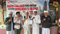 JAJARAN Bawaslu Tabanan beserta perwakilan jajaran ad hoc se-Kabupaten Tabanan. Foto: ist JAJARAN Bawaslu Tabanan beserta perwakilan jajaran ad hoc se-Kabupaten Tabanan. Foto: ist