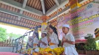 LOMBA melantunkan Puja Trisandhya dan Kramaning Sembah tingkat SD dan SMP se-Kota Denpasar yang digelar PHDI Kota Denpasar. Foto: ist LOMBA melantunkan Puja Trisandhya dan Kramaning Sembah tingkat SD dan SMP se-Kota Denpasar yang digelar PHDI Kota Denpasar. Foto: ist