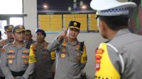 KAPOLDA Bali, Irjen Daniel Adityajaya beserta perwira jajaran Polda Bali melakukan pengecekan kesiapan Posyan Mudik Lebaran 2025 di Selabih, Kecamatan Selemadeg Barat, Tabanan, Senin (24/3/2025) Foto: ist. KAPOLDA Bali, Irjen Daniel Adityajaya beserta perwira jajaran Polda Bali melakukan pengecekan kesiapan Posyan Mudik Lebaran 2025 di Selabih, Kecamatan Selemadeg Barat, Tabanan, Senin (24/3/2025) Foto: ist.
