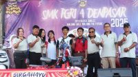 KETUA PGRI Bali, I Gusti Ngurah Eddy Mulya; didampingi Ketua YPLP PGRI Kota Denpasar, I Nengah Madiadnyana; Kepala SMK PGRI 4 Denpasar, I Ketut Suarya, dan Ketua Komite SMK PGRI 4 Denpasar, I Gusti Bagus Wiadnyana, saat puncak perayaan HUT ke-25 SMK PGRI 4 Denpasar yang dimeriahkan dengan jalan sehat berhadiah motor listrik, Minggu (11/5/2025). Foto: ist KETUA PGRI Bali, I Gusti Ngurah Eddy Mulya; didampingi Ketua YPLP PGRI Kota Denpasar, I Nengah Madiadnyana; Kepala SMK PGRI 4 Denpasar, I Ketut Suarya, dan Ketua Komite SMK PGRI 4 Denpasar, I Gusti Bagus Wiadnyana, saat puncak perayaan HUT ke-25 SMK PGRI 4 Denpasar yang dimeriahkan dengan jalan sehat berhadiah motor listrik, Minggu (11/5/2025). Foto: ist