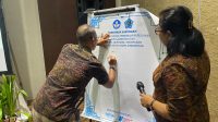 PENANDATANGANAN komitmen dukungan dan pernyataan deklarasi yang digelar Balai Penjaminan Mutu Pendidikan (BPMP) Provinsi Bali di Denpasar, Jumat (9/5/2025). Disdikpora Denpasar berkomitmen mewujudkan SPMB tahun ajaran 2025/2026 yang objektif, transparan, akuntabel, berkeadilan dan tanpa diskriminasi. Foto: tra PENANDATANGANAN komitmen dukungan dan pernyataan deklarasi yang digelar Balai Penjaminan Mutu Pendidikan (BPMP) Provinsi Bali di Denpasar, Jumat (9/5/2025). Disdikpora Denpasar berkomitmen mewujudkan SPMB tahun ajaran 2025/2026 yang objektif, transparan, akuntabel, berkeadilan dan tanpa diskriminasi. Foto: tra
