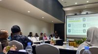 WIDYAPRADA Madya BPMP Bali, Ni Wayan Mudiarni, saat acara penandatanganan komitmen dukungan dan pernyataan deklarasi yang digelar Balai Penjaminan Mutu Pendidikan (BPMP) Provinsi Bali di Denpasar. Foto: tra WIDYAPRADA Madya BPMP Bali, Ni Wayan Mudiarni, saat acara penandatanganan komitmen dukungan dan pernyataan deklarasi yang digelar Balai Penjaminan Mutu Pendidikan (BPMP) Provinsi Bali di Denpasar. Foto: tra