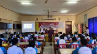 SOSIALISASI Wawasan Kebangsaan dan Pembentukan Karakter Bangsa dari Forum Pembauran Kebangsaan (FPK) Kota Denpasar di SMPN 8 Denpasar pada Rabu (4/6/2025). Foto: tra SOSIALISASI Wawasan Kebangsaan dan Pembentukan Karakter Bangsa dari Forum Pembauran Kebangsaan (FPK) Kota Denpasar di SMPN 8 Denpasar pada Rabu (4/6/2025). Foto: tra