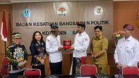 KETUA FPK Kota Denpasar, I Made Arka, dan Kepala Badan Kesbangpol Kota Denpasar, AA Ngurah Gede Darma Putra Atmadja (2 dari kanan), saat menerima kunjungan kerja FPK Kota Palangka Raya di Kantor Kesbangpol Kota Denpasar, Senin (23/6/2025). Foto: tra KETUA FPK Kota Denpasar, I Made Arka, dan Kepala Badan Kesbangpol Kota Denpasar, AA Ngurah Gede Darma Putra Atmadja (2 dari kanan), saat menerima kunjungan kerja FPK Kota Palangka Raya di Kantor Kesbangpol Kota Denpasar, Senin (23/6/2025). Foto: tra