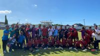 TIM sepak bola Kota Denpasar merebut medali emas cabang olahraga sepak bola tingkat SMP. Tim sepak bola ibu kota unggul atas Badung 4-2 di ajang final di Stadion Kompyang Sudjana, Rabu (4/6/2025) pagi. Foto: ist TIM sepak bola Kota Denpasar merebut medali emas cabang olahraga sepak bola tingkat SMP. Tim sepak bola ibu kota unggul atas Badung 4-2 di ajang final di Stadion Kompyang Sudjana, Rabu (4/6/2025) pagi. Foto: ist