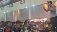 KASAT Binmas Polresta Denpasar, AKP Gede Endrawan, menyampaikan materi edukasi pelecehan seksual kepada murid baru, Rabu (23/7/2025). Foto: ist KASAT Binmas Polresta Denpasar, AKP Gede Endrawan, menyampaikan materi edukasi pelecehan seksual kepada murid baru, Rabu (23/7/2025). Foto: ist