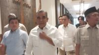 SEKJEN DPP Partai Gerindra Ahmad Muzani (tengah) saat bersama Bupati Loteng Lalu Pathul Bahri (kanan). Foto: ist SEKJEN DPP Partai Gerindra Ahmad Muzani (tengah) saat bersama Bupati Loteng Lalu Pathul Bahri (kanan). Foto: ist