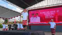 BUPATI Bangli, Sang Nyoman Sedana Arta, bertindak sebagai Inspektur Upacara peringatan hari jadi ke-67 Provinsi Bali dan Hari Pramuka ke-64 di Kabupaten Bangli, Kamis (14/8/2025). Foto: ist BUPATI Bangli, Sang Nyoman Sedana Arta, bertindak sebagai Inspektur Upacara peringatan hari jadi ke-67 Provinsi Bali dan Hari Pramuka ke-64 di Kabupaten Bangli, Kamis (14/8/2025). Foto: ist