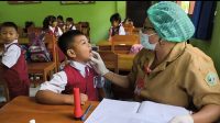 MELALUI program nasional cek kesehatan gratis, ribuan warga Tabanan telah memanfaatkan layanan pemeriksaan kesehatan tanpa biaya ini sejak resmi diluncurkan. Foto: ist MELALUI program nasional cek kesehatan gratis, ribuan warga Tabanan telah memanfaatkan layanan pemeriksaan kesehatan tanpa biaya ini sejak resmi diluncurkan. Foto: ist