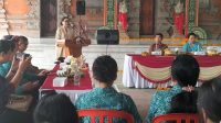 PEMKAB Bangli bersama Tim Penggerak PKK gencar melakukan sosialisasi percepatan pelaksanaan pembatasan sampah plastik sekali pakai, dan pengelolaan sampah berbasis sumber. Acara dihadiri Ketua TP PKK Provinsi Bali, Putri Suastini Koster, sebagai Duta Pengelolaan Sampah Berbasis Sumber. Foto: ist PEMKAB Bangli bersama Tim Penggerak PKK gencar melakukan sosialisasi percepatan pelaksanaan pembatasan sampah plastik sekali pakai, dan pengelolaan sampah berbasis sumber. Acara dihadiri Ketua TP PKK Provinsi Bali, Putri Suastini Koster, sebagai Duta Pengelolaan Sampah Berbasis Sumber. Foto: ist