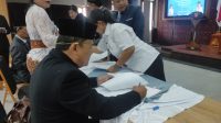 PEMKAB Karangasem melakukan penyegaran birokrasi. Sebanyak 13 pejabat Pimpinan Tinggi Pratama (Eselon II.B) resmi dimutasi. Foto: ist PEMKAB Karangasem melakukan penyegaran birokrasi. Sebanyak 13 pejabat Pimpinan Tinggi Pratama (Eselon II.B) resmi dimutasi. Foto: ist