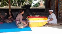 RUMAH Sakit Jiwa (RSJ) Manah Shanti Mahottama Provinsi Bali di Bangli mengadakan pelayanan kesehatan tradisional gratis, mulai Selasa (12/8/2025) sampai Rabu (13/8/2025). Pelayanan kesehatan di jaba Pura Tirta Ganapati RSJ itu, terdiri dari layanan olah pikir/tenung kelahiran, terapi tradisional, dan pelukatan dasa mala. Foto: ist RUMAH Sakit Jiwa (RSJ) Manah Shanti Mahottama Provinsi Bali di Bangli mengadakan pelayanan kesehatan tradisional gratis, mulai Selasa (12/8/2025) sampai Rabu (13/8/2025). Pelayanan kesehatan di jaba Pura Tirta Ganapati RSJ itu, terdiri dari layanan olah pikir/tenung kelahiran, terapi tradisional, dan pelukatan dasa mala. Foto: ist