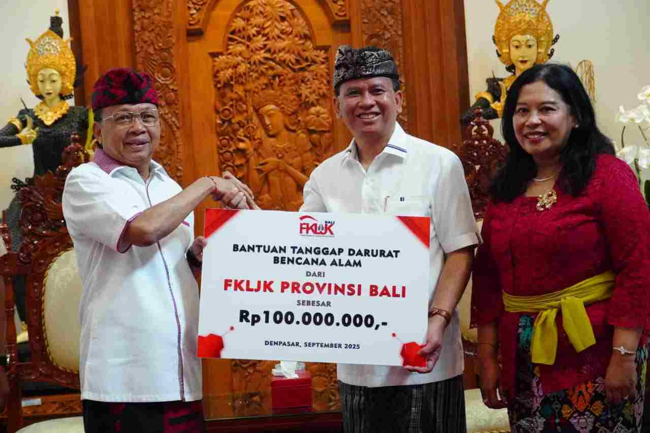 BANK BPD Bali kembali menyerahkan bantuan tanggap darurat bencana. Foto: ist