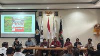 KOMISI Informasi Provinsi Bali bersama Majelis Desa Adat Tabanan dan Diskominfo Tabanan menggelar sosialisasi dan edukasi keterbukaan informasi publik, di Gedung Majelis Desa Adat Kabupaten Tabanan, Selasa (16/9/2025). Foto: ist KOMISI Informasi Provinsi Bali bersama Majelis Desa Adat Tabanan dan Diskominfo Tabanan menggelar sosialisasi dan edukasi keterbukaan informasi publik, di Gedung Majelis Desa Adat Kabupaten Tabanan, Selasa (16/9/2025). Foto: ist