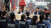 WARGA Binaan Lapas Kelas IIB Tabanan mengikuti kegiatan sosialisasi HIV/AIDS, yang dilaksanakan di Aula Candra Prabhawa Lapas Tabanan, Selasa (30/9/2025). Foto: ist