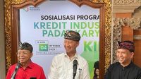 MENPERIN Agus saat Sosialisasi Program KIPK di Denpasar, Kamis (4/9/2025) lalu di Gedung Wiswa Sabha, Kantor Gubernur Bali, Renon, Denpasar. Foto: ist MENPERIN Agus saat Sosialisasi Program KIPK di Denpasar, Kamis (4/9/2025) lalu di Gedung Wiswa Sabha, Kantor Gubernur Bali, Renon, Denpasar. Foto: ist