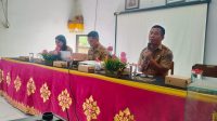 KABID Pembinaan SD Disdikpora Kota Denpasar, I Nyoman Suriawan (kanan), mengimbau warga sekolah bijak bermedia sosial di tengah dinamika unjuk rasa saat rapat rutin K3S Kecamatan Denpasar Barat, Senin (1/9/2025). Foto: ist KABID Pembinaan SD Disdikpora Kota Denpasar, I Nyoman Suriawan (kanan), mengimbau warga sekolah bijak bermedia sosial di tengah dinamika unjuk rasa saat rapat rutin K3S Kecamatan Denpasar Barat, Senin (1/9/2025). Foto: ist