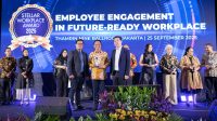 DIREKTUR Utama Bank BPD Bali, I Nyoman Sudharma, hadir langsung menerima penghargaan tersebut di Thamrin Nine Ballroom, Jakarta Pusat. Foto: ist