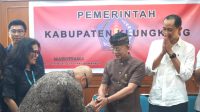 BUPATI Satria menerima kedatangan PT PLN Icon Plus di kantor Bupati Klungkung, Rabu (8/10/2025). Foto: ist BUPATI Satria menerima kedatangan PT PLN Icon Plus di kantor Bupati Klungkung, Rabu (8/10/2025). Foto: ist