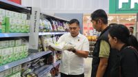 KEPOLISIAN Daerah (Polda) Bali bersinergi dengan Bulog Provinsi Bali dan instansi terkait menggelar sidak terhadap sejumlah retail modern dan pasar tradisional khususnya beras pada, Minggu (26/10/2025). Foto: ist KEPOLISIAN Daerah (Polda) Bali bersinergi dengan Bulog Provinsi Bali dan instansi terkait menggelar sidak terhadap sejumlah retail modern dan pasar tradisional khususnya beras pada, Minggu (26/10/2025). Foto: ist