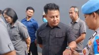 PEMERIKSAAN barang bawaan dan aksesori anggota Polres Gianyar. Foto: ist PEMERIKSAAN barang bawaan dan aksesori anggota Polres Gianyar. Foto: ist