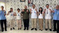 KEPALA BNN Kota Denpasar, AKBP Leo Dedy Defretes, saat audiensi dengan Ketua Pengadilan Negeri Denpasar, Iman Luqmanul Hakim, dalam rangka menjalin silaturahmi dan koordinasi penanganan kasus tindak pidana narkotika di wilayah Kota Denpasar. Foto: ist KEPALA BNN Kota Denpasar, AKBP Leo Dedy Defretes, saat audiensi dengan Ketua Pengadilan Negeri Denpasar, Iman Luqmanul Hakim, dalam rangka menjalin silaturahmi dan koordinasi penanganan kasus tindak pidana narkotika di wilayah Kota Denpasar. Foto: ist