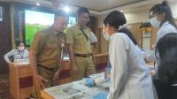 BADAN Narkotika Nasional Kabupaten (BNNK) Karangasem melaksanakan tes urine bagi pegawai kepada pegawai Badan Kepegawaian dan Pengembangan Sumber Daya Manusia (BKPSDM) Karangasem, Senin (24/11/2025). Foto: ist BADAN Narkotika Nasional Kabupaten (BNNK) Karangasem melaksanakan tes urine bagi pegawai kepada pegawai Badan Kepegawaian dan Pengembangan Sumber Daya Manusia (BKPSDM) Karangasem, Senin (24/11/2025). Foto: ist