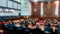 RAPAT paripurna di Ruang Sidang Utama DPRD Gianyar, Selasa (11/11/2025). Foto: ist