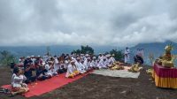 MEMULIHKAN keutuhan ekologis dan spiritual Taman Wisata Alam (TWA) Penelokan, Pemkab Bangli dan Balai Konservasi Sumber Daya Alam (BKSDA) Bali bersama-sama menyelenggarakan upacara Guru Piduka dan penanaman pohon, Kamis (13/11/2025). Foto: ist MEMULIHKAN keutuhan ekologis dan spiritual Taman Wisata Alam (TWA) Penelokan, Pemkab Bangli dan Balai Konservasi Sumber Daya Alam (BKSDA) Bali bersama-sama menyelenggarakan upacara Guru Piduka dan penanaman pohon, Kamis (13/11/2025). Foto: ist
