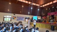 KOMUNITAS Sadarakti (Sahabat Demokrasi Rakyat Partisipatif) memberi pendidikan politik kepada pelajar di SMK Negeri 1 Sukawati. Foto: ist KOMUNITAS Sadarakti (Sahabat Demokrasi Rakyat Partisipatif) memberi pendidikan politik kepada pelajar di SMK Negeri 1 Sukawati. Foto: ist