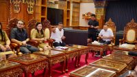 BUPATI Gianyar rapat persiapan penyusunan Laporan Keuangan Pemerintah Daerah (LKPD) Unaudited Tahun Anggaran 2025 bersama jajaran perangkat daerah di lingkungan Pemerintah Kabupaten Gianyar. Foto: ist BUPATI Gianyar rapat persiapan penyusunan Laporan Keuangan Pemerintah Daerah (LKPD) Unaudited Tahun Anggaran 2025 bersama jajaran perangkat daerah di lingkungan Pemerintah Kabupaten Gianyar. Foto: ist