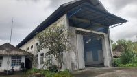 TEMPAT pengujian kendaraan bermotor di UPTD Pengujian Kendaraan Bermotor (KIR) Dinas Perhubungan Bangli di Desa Kayubihi akan direnovasi. Karena itu pelayanan ditutup sementara. Foto: ist TEMPAT pengujian kendaraan bermotor di UPTD Pengujian Kendaraan Bermotor (KIR) Dinas Perhubungan Bangli di Desa Kayubihi akan direnovasi. Karena itu pelayanan ditutup sementara. Foto: ist
