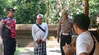 POLISI menyelidiki pencurian sesari di Pura Goa Gajah. Foto: ist POLISI menyelidiki pencurian sesari di Pura Goa Gajah. Foto: ist