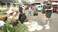 BUPATI KARANGASEM BUPATI Karangasem, I Gusti Putu Parwata, meninjau kondisi Pasar Barat dan Pasar Timur Amlapura, Minggu (17/5/2026). Foto: ist