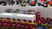 POLRES Karangasem menggelar jumpa pers pengungkapan kasus pengoplosan elpiji subsidi 3 kilogram, yang mengakibatkan kerugian negara mencapai Rp714,4 juta, Jumat (8/5/2026). Foto: ist POLRES Karangasem menggelar jumpa pers pengungkapan kasus pengoplosan elpiji subsidi 3 kilogram, yang mengakibatkan kerugian negara mencapai Rp714,4 juta, Jumat (8/5/2026). Foto: ist