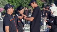 WAKIL Bupati Klungkung, Tjokorda Gde Surya Putra, saat memimpin Apel Penguatan Komitmen Petugas Sensus Ekonomi 2026 di Alun-Alun Dewa Agung Jambe, Klungkung, Minggu (21/6/2026). Foto: ist WAKIL Bupati Klungkung, Tjokorda Gde Surya Putra, saat memimpin Apel Penguatan Komitmen Petugas Sensus Ekonomi 2026 di Alun-Alun Dewa Agung Jambe, Klungkung, Minggu (21/6/2026). Foto: ist