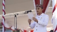 BUPATI SATRIA BUPATI Satria menyampaikan pidato pada Peringatan Hari Lahir Pancasila Tahun 2026 di Alun-alun Ida Dewa Agung Jambe, Senin (1/6/2026). Foto: ist