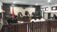 PENGADILAN Negeri Bangli menggelar sidang putusan perkara pidana atas tiga terdakwa kasus perkelahian yang menyebabkan korban meninggal dunia dan luka berat pada Selasa (23/6/2026). Foto: ist PENGADILAN Negeri Bangli menggelar sidang putusan perkara pidana atas tiga terdakwa kasus perkelahian yang menyebabkan korban meninggal dunia dan luka berat pada Selasa (23/6/2026). Foto: ist