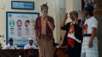 BNNK Gianyar menggandeng seniman bondres untuk mengampanyekan pencegahan penyalahgunaan narkoba kepada kalangan pelajar. Foto: ist BNNK Gianyar menggandeng seniman bondres untuk mengampanyekan pencegahan penyalahgunaan narkoba kepada kalangan pelajar. Foto: ist