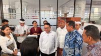 WAKIL Menteri PANRB bersama Kepala Staf Kepresidenan, Komisioner Ombudsman RI, dan Wakil Menteri Dalam Negeri meninjau penyelenggaraan pelayanan publik di Mall Pelayanan Publik (MPP) Kabupaten Gianyar, Kamis (9/7/2026). Foto: ist WAKIL Menteri PANRB bersama Kepala Staf Kepresidenan, Komisioner Ombudsman RI, dan Wakil Menteri Dalam Negeri meninjau penyelenggaraan pelayanan publik di Mall Pelayanan Publik (MPP) Kabupaten Gianyar, Kamis (9/7/2026). Foto: ist