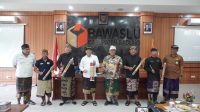 BAWASLU Provinsi Bali mendorong penguatan etika dan integritas penyelenggara pemilu melalui kegiatan bedah buku "Etika yang Melembaga" karya Prof. Jimly Asshiddiqie, yang digelar secara hybrid di Kabupaten Badung, Kamis (20/8/2026). Foto: ist BAWASLU Provinsi Bali mendorong penguatan etika dan integritas penyelenggara pemilu melalui kegiatan bedah buku "Etika yang Melembaga" karya Prof. Jimly Asshiddiqie, yang digelar secara hybrid di Kabupaten Badung, Kamis (20/8/2026). Foto: ist