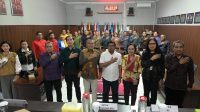 PESERTA Bimtek terkait Penggantian Antarwaktu (PAW) oleh KPU Bali di KPU Buleleng yang menghadirkan anggota KPU RI, Idham Holik, foto bersama usai kegiatan, Jumat (7/8/2026). Foto: ist PESERTA Bimtek terkait Penggantian Antarwaktu (PAW) oleh KPU Bali di KPU Buleleng yang menghadirkan anggota KPU RI, Idham Holik, foto bersama usai kegiatan, Jumat (7/8/2026). Foto: ist
