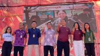 SEKDA Kota Denpasar, I Gusti Ngurah Eddy Mulya, bersama Anak Agung Gede Wiratama, dan I Gusti Agung Ayu Made Seniwati serta undangan foto bersama usai membuka gelaran Spentwo Festival 5.0 pada Jumat (28/8/2026). Foto: ist SEKDA Kota Denpasar, I Gusti Ngurah Eddy Mulya, bersama Anak Agung Gede Wiratama, dan I Gusti Agung Ayu Made Seniwati serta undangan foto bersama usai membuka gelaran Spentwo Festival 5.0 pada Jumat (28/8/2026). Foto: ist