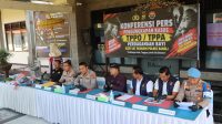 JAJARAN Satreskrim Polres Bangli berhasil membongkar jaringan Tindak Pidana Perdagangan Orang (TPPO) dan Perlindungan Anak lintas provinsi. Jaringan ini memanfaatkan platform media sosial TikTok dan aplikasi WhatsApp untuk melancarkan transaksi jual beli bayi ilegal. Foto: ist JAJARAN Satreskrim Polres Bangli berhasil membongkar jaringan Tindak Pidana Perdagangan Orang (TPPO) dan Perlindungan Anak lintas provinsi. Jaringan ini memanfaatkan platform media sosial TikTok dan aplikasi WhatsApp untuk melancarkan transaksi jual beli bayi ilegal. Foto: ist