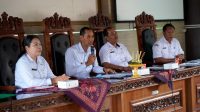 WABUP Tjok Surya memimpin monev di Desa Kampung Gelgel dan Desa Tojan, Rabu (9/9/2026). Foto: ist WABUP Tjok Surya memimpin monev di Desa Kampung Gelgel dan Desa Tojan, Rabu (9/9/2026). Foto: ist