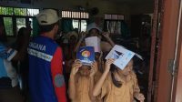 PEMERINTAH Kota Denpasar melalui Dinas Sosial (Dinsos) menggelar program "Tagana Masuk Sekolah" sebagai upaya mitigasi bencana bagi pelajar. Kegiatan yang menyasar jenjang Sekolah Dasar (SD) dan Sekolah Menengah Pertama (SMP). Foto: ist PEMERINTAH Kota Denpasar melalui Dinas Sosial (Dinsos) menggelar program "Tagana Masuk Sekolah" sebagai upaya mitigasi bencana bagi pelajar. Kegiatan yang menyasar jenjang Sekolah Dasar (SD) dan Sekolah Menengah Pertama (SMP). Foto: ist