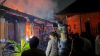 SATU unit bangunan bale dauh milik I Made Sudarma di Banjar Metra Tengah, Desa Yangapi, Kecamatan Tembuku, Bangli, Kamis (1/10/2026) ludes dilalap si jago merah saat penghuninya sedang tertidur lelap. Foto: ist SATU unit bangunan bale dauh milik I Made Sudarma di Banjar Metra Tengah, Desa Yangapi, Kecamatan Tembuku, Bangli, Kamis (1/10/2026) ludes dilalap si jago merah saat penghuninya sedang tertidur lelap. Foto: ist